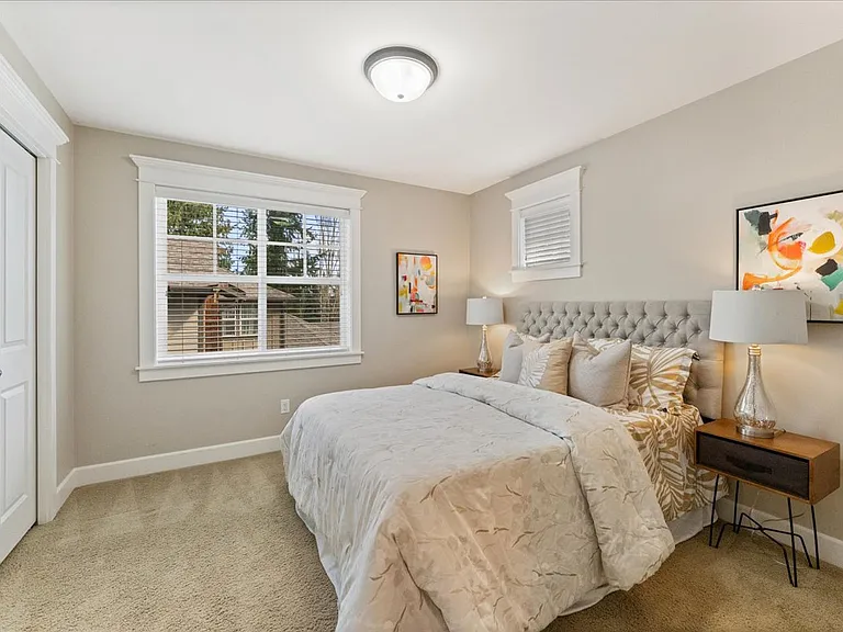 8718 NE 134th St — Photo 45