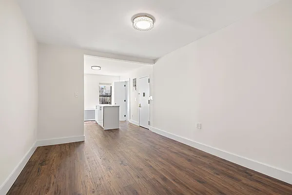 Rented by Compass | media 9