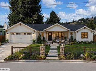 205 N Dover Ct, Santa Rosa, CA 95403