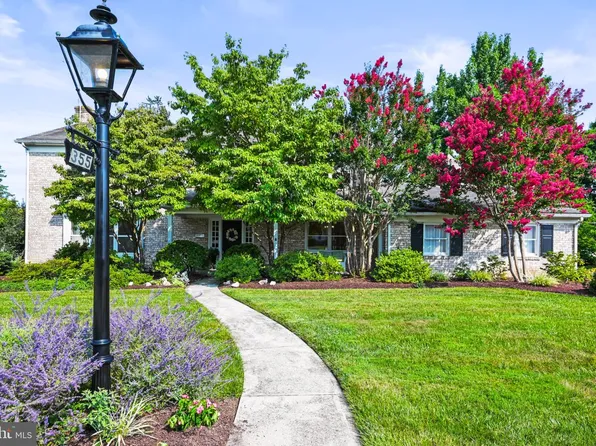 355 Glenwyn Dr, Littlestown, PA 17340