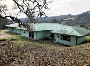 1860 Fairhill Dr, Roseburg, OR 97471