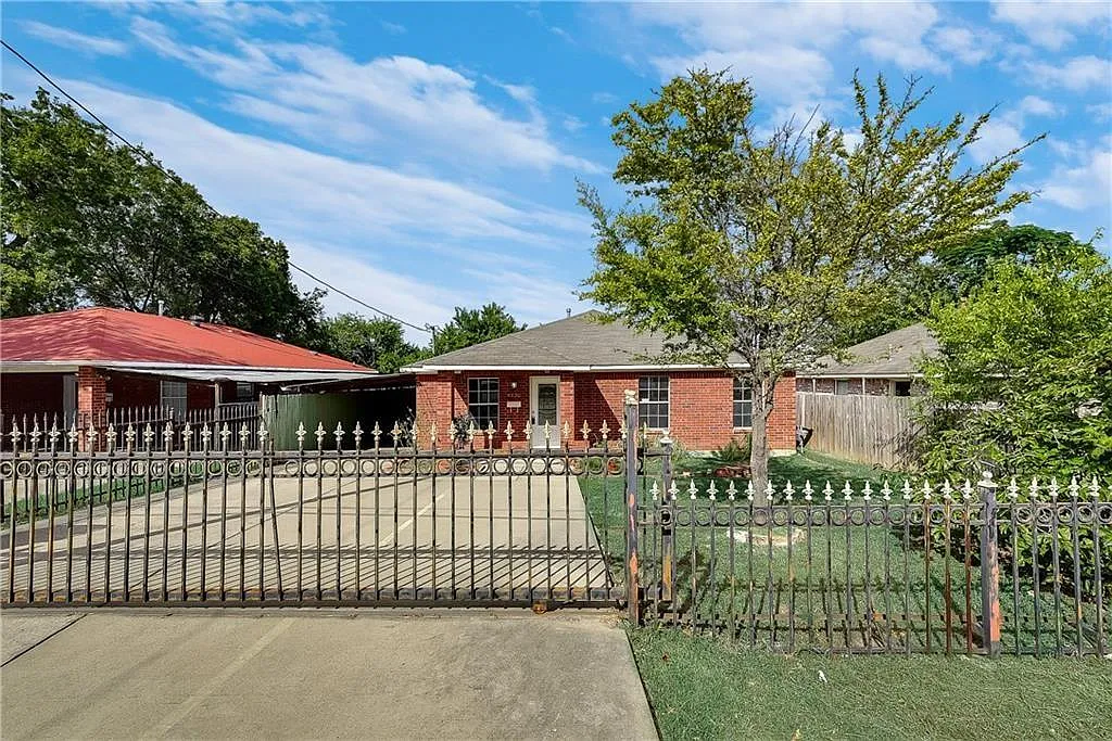 4 bed, 1505 sqft, $2,500 — Photo 1