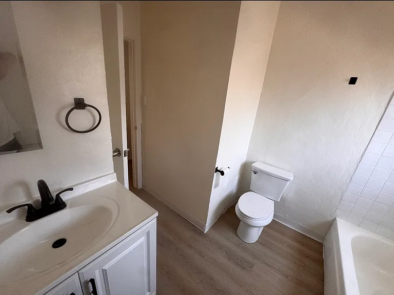 307 Millar Ave #A — Photo 12