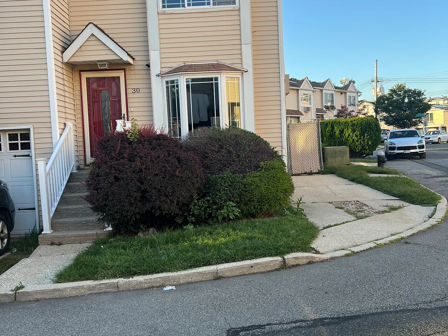2 bed, 1000 sqft, $3,000 — Photo 1