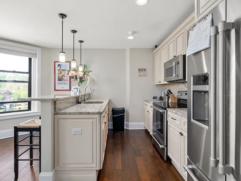 510 Broadway St #4E — Photo 19