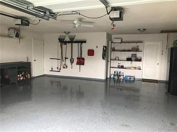 5th image of 801 Orchid St