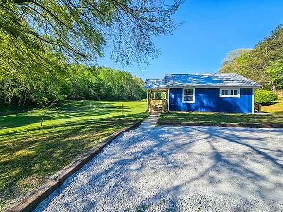 3rd image of 147 Weaver Creek Rd