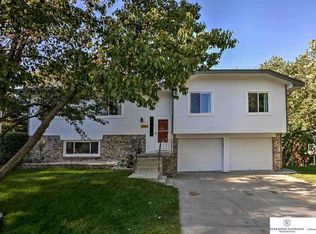 4320 Hike Cir, Bellevue, NE 68123