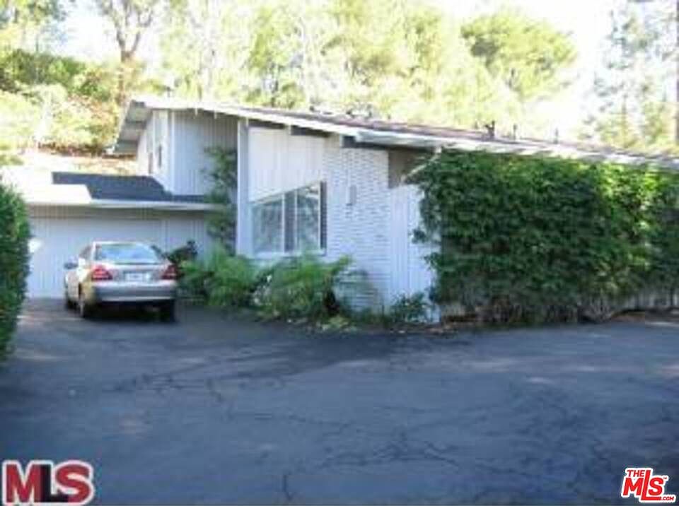 1st image of 2318 Cheryl Pl