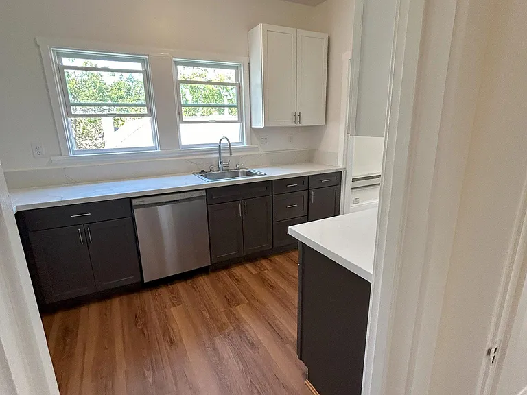 2511 Virginia St #202 — Photo 11