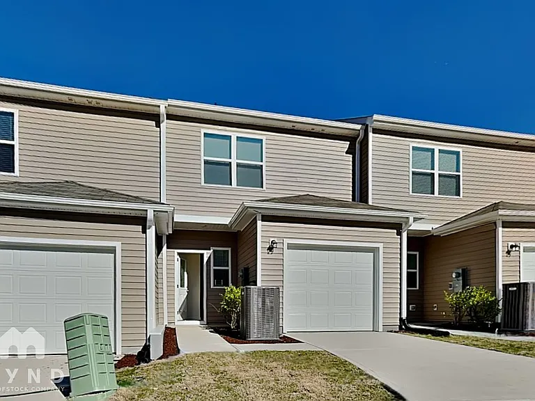 3040 Fulong Dr — Photo 21