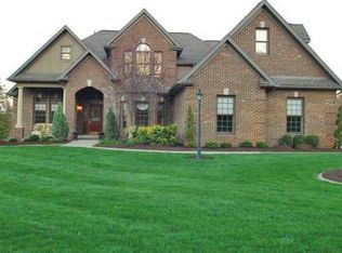 318 Springfield Dr, Cranberry Township, PA