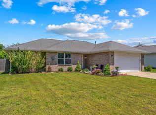 3773 W Roxbury St, Springfield, MO 65807