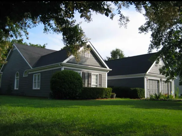 10210 Summer House Ct, Charlotte, NC 28210