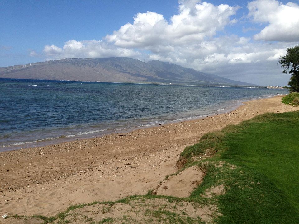 This is the beach right out front and only takes a couple mi