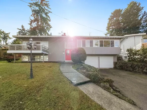 7711 SE 39th St, Mercer Island, WA 98040