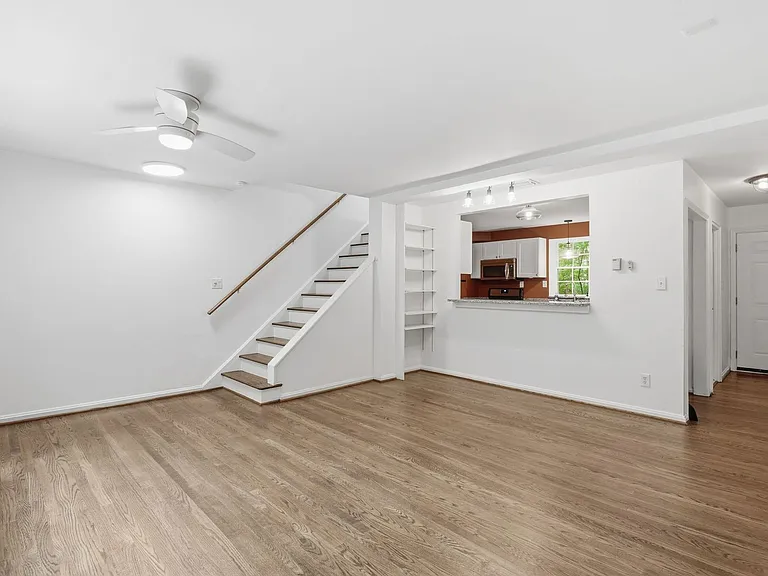 2940 Sycamore St — Photo 4