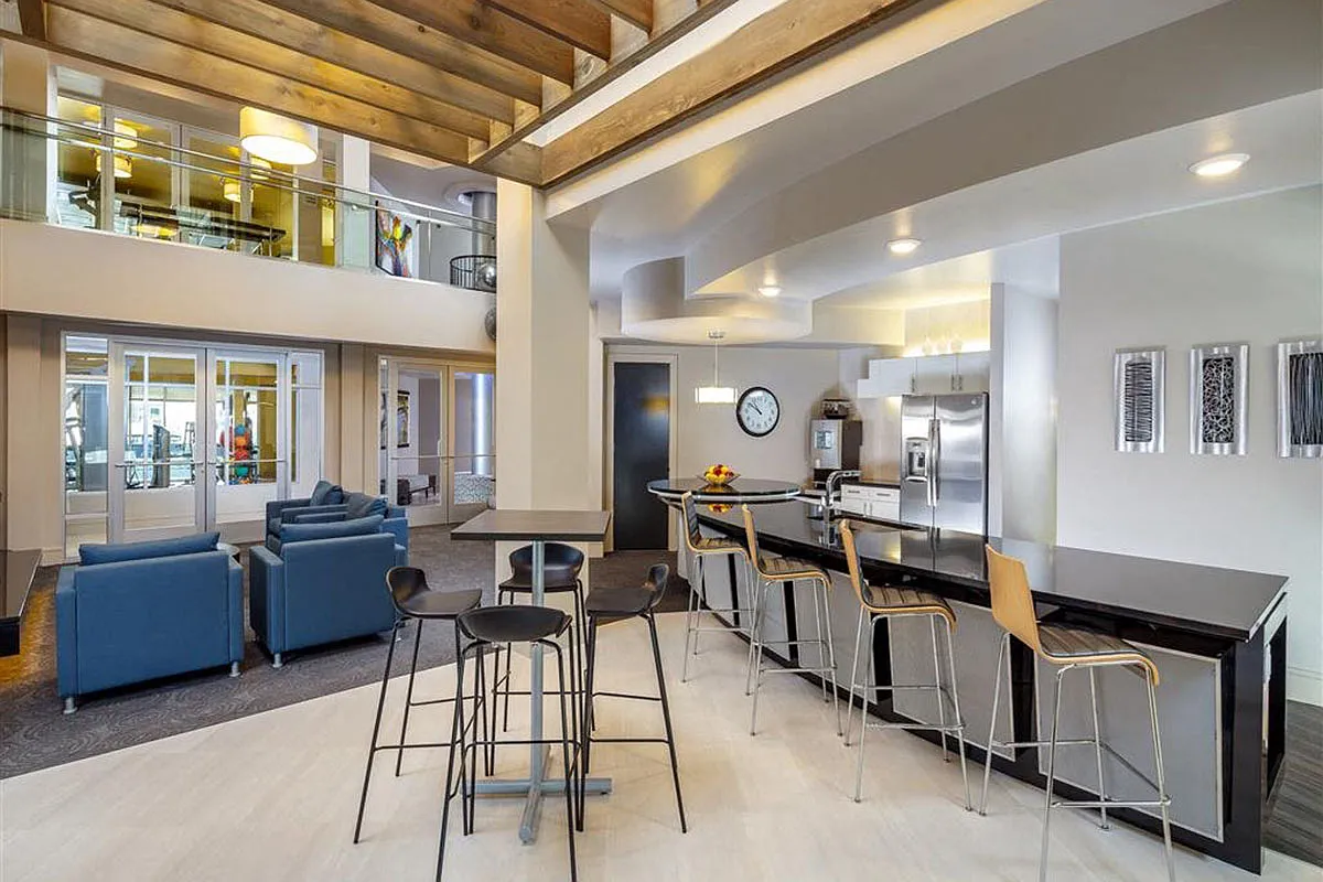 Echo Apartments — Photo 3