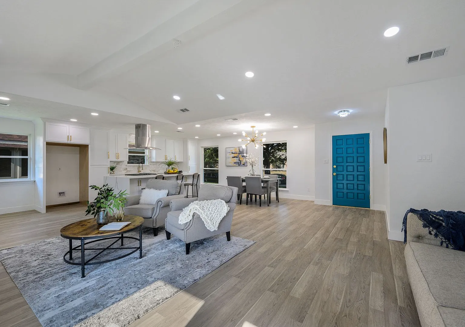 Perfect in Plano — Photo 2