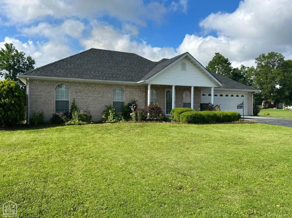 2902 Buckingham Dr, Paragould, AR 72450
