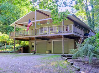 2675 Chestnut Ln, Fennville, MI 49408