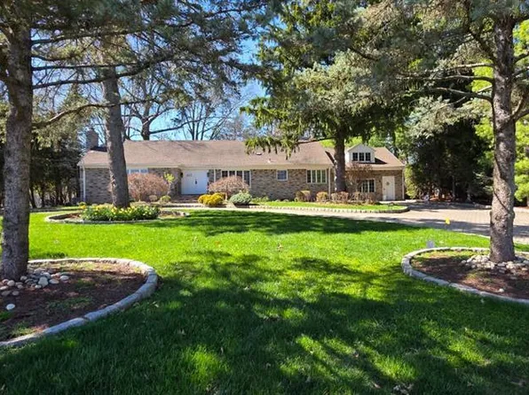 457 Summit St, Norwood, NJ 07648