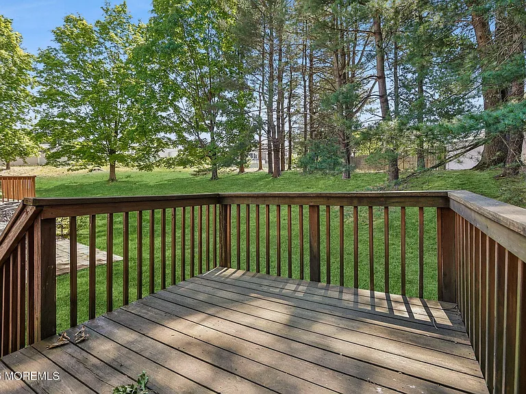 157 Northampton Dr — Photo 45