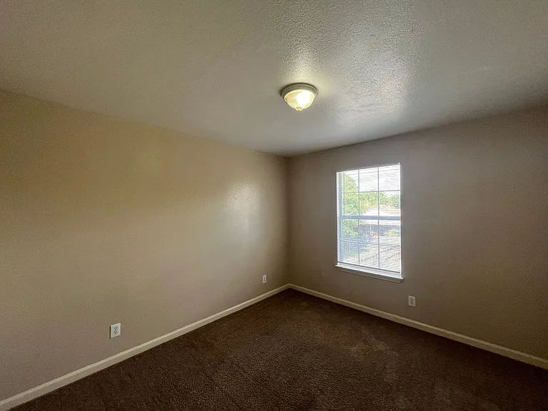 5202 Fountain Lake — Photo 20