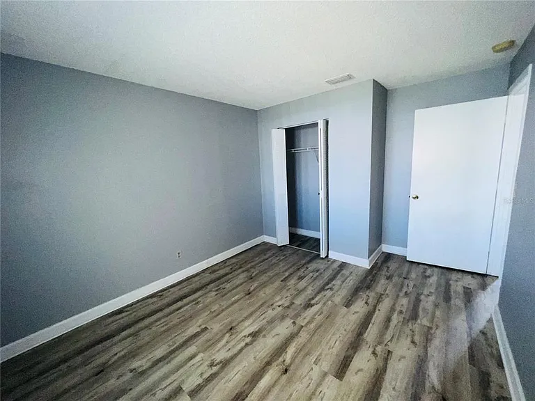605 Ridge Ter #605 — Photo 20