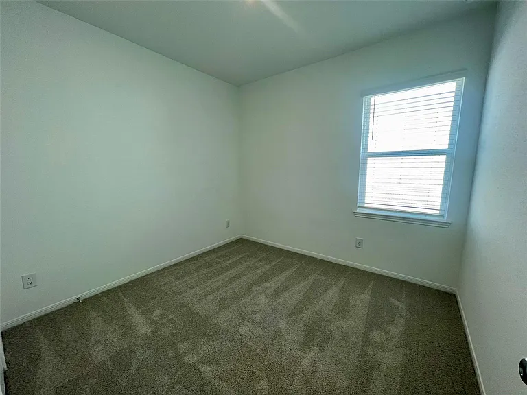 21934 Longhorn Ridge Dr — Photo 4