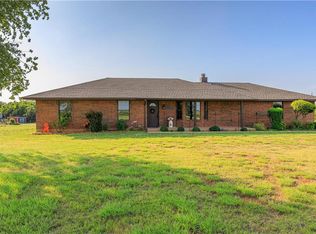 811 Moffat Rd NW, Piedmont, OK 73078