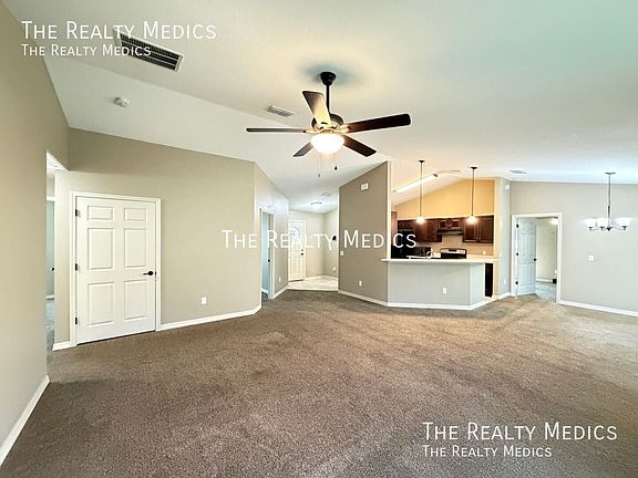 3rd image of 16700 SW 29th Terrace Rd