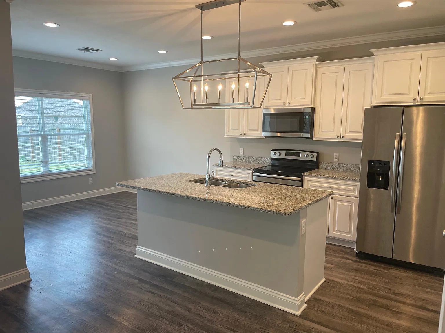 107 Yellow Pine Dr — Photo 2