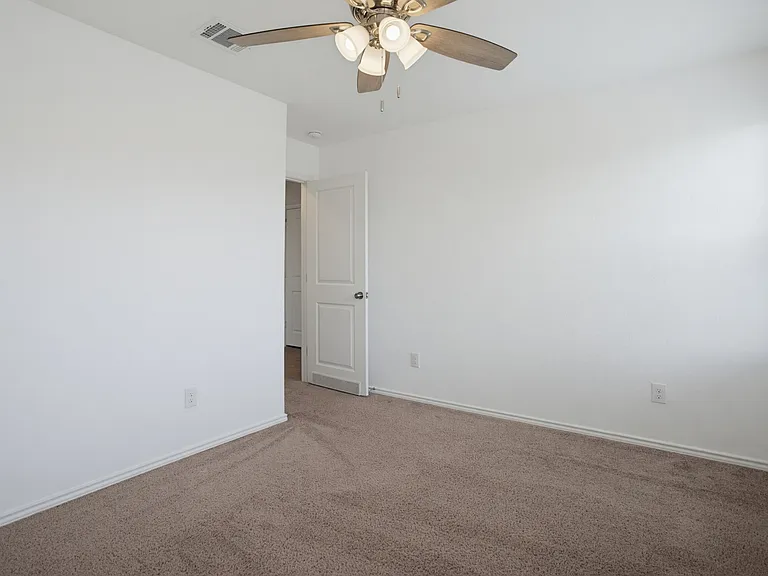 14042 Wool Park — Photo 22