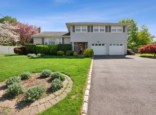 40 Gail Ct, Springfield, NJ 07081