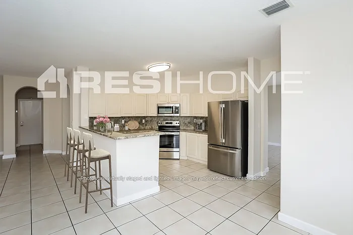 4 bed, 3.5 bath, 3056 sqft, $4,675 — Photo 3