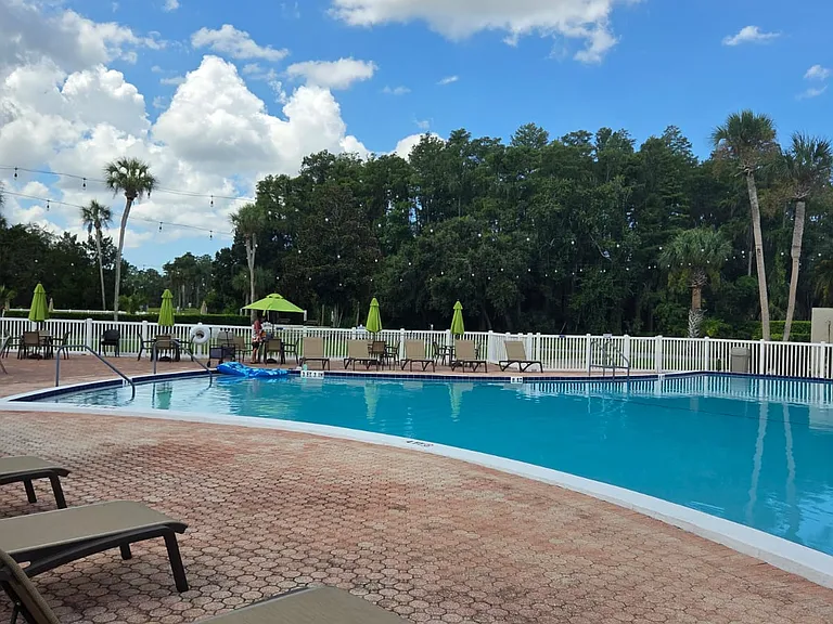 Club Pool