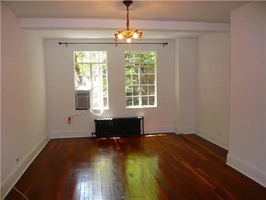 Rented by RELO REDAC INC. | media 22