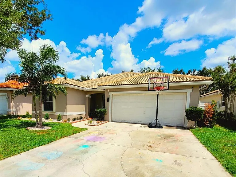 6416 Barton Creek Cir — Photo 1