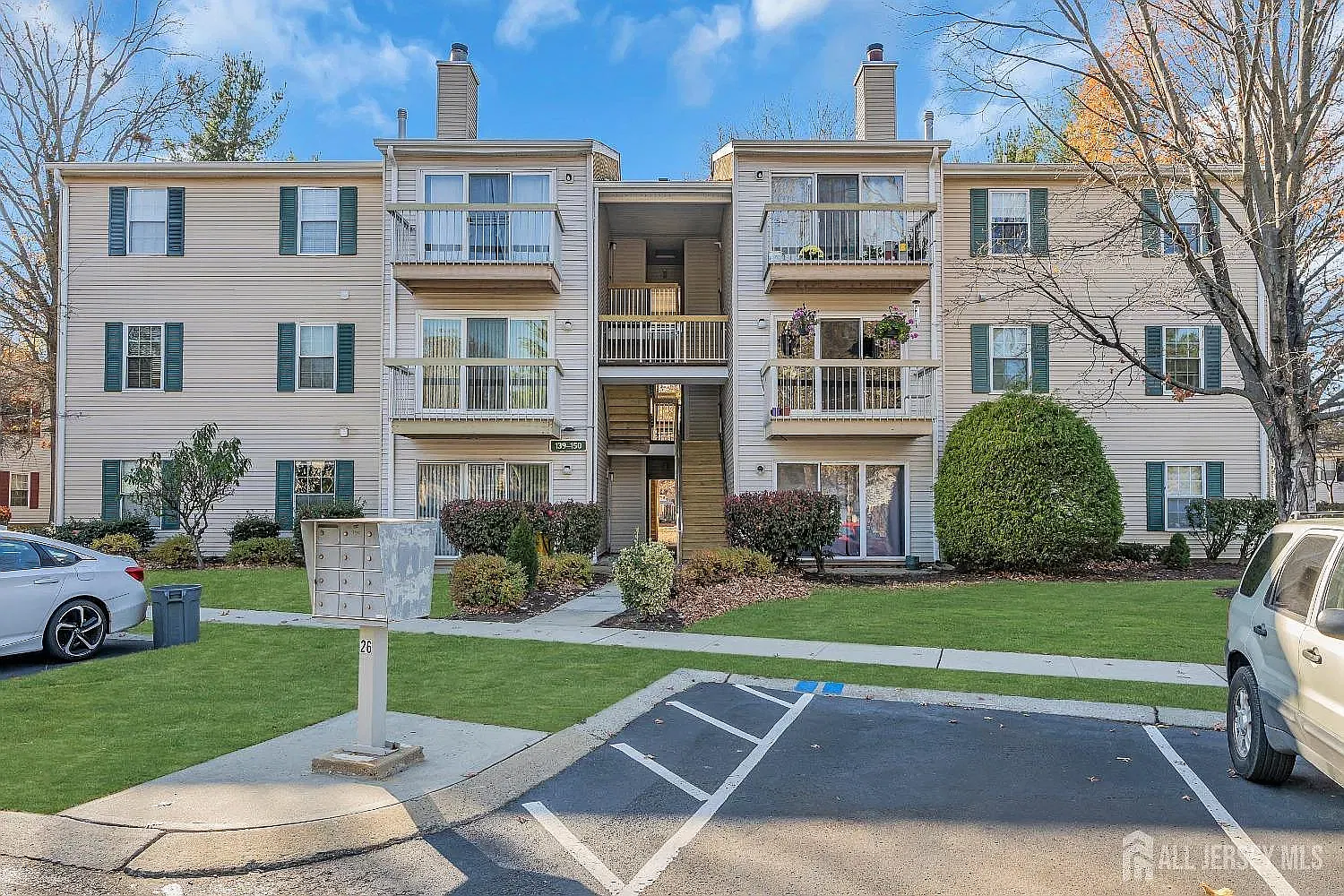 2 bed, 1031 sqft, $2,500 — Photo 1