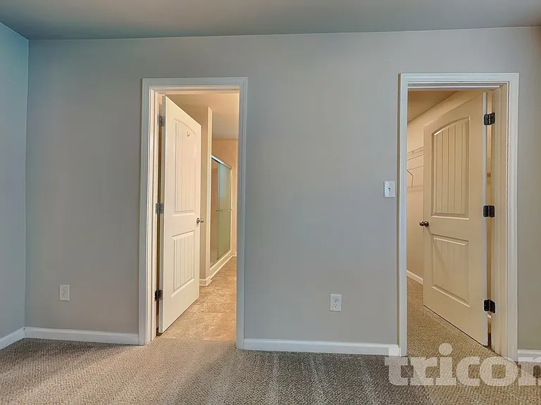 37 Oakville Dr — Photo 6