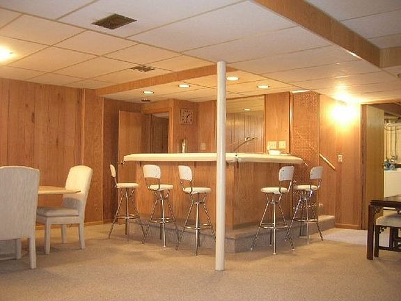 Lower Level Bar Area