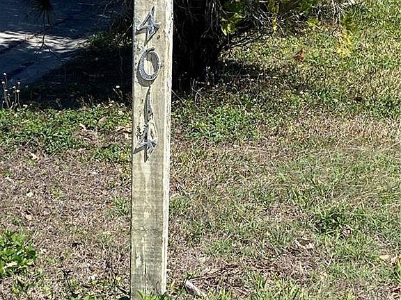 5th image of 4014 N Edgewater CIR