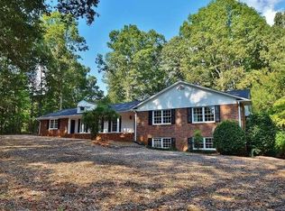 659 Delia Dr, Commerce, GA 30529