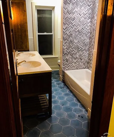 Upstairs Bathroom