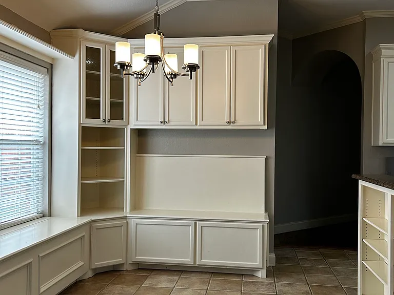 3501 Wind Flower Ln — Photo 7