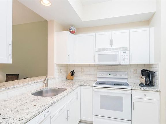 2nd image of 2345 Carrington Ct #6-103