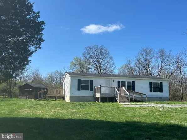 159 Dodge Country Rd, Bunker Hill, WV 25413