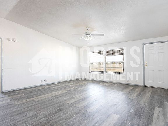 4th image of 34223 W Siesta Ave