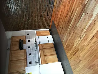 Rented by Peter Meskouris LREB